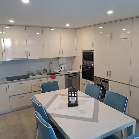 Almeida Apartment *